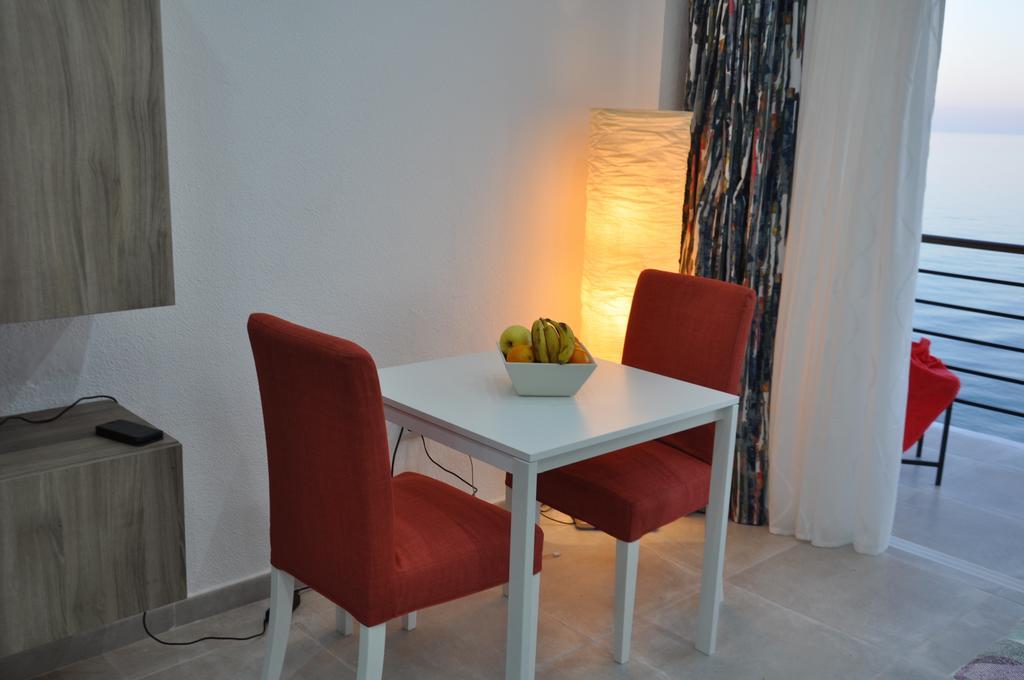 טורמולינוס Studio Sea View Terrace מראה חיצוני תמונה